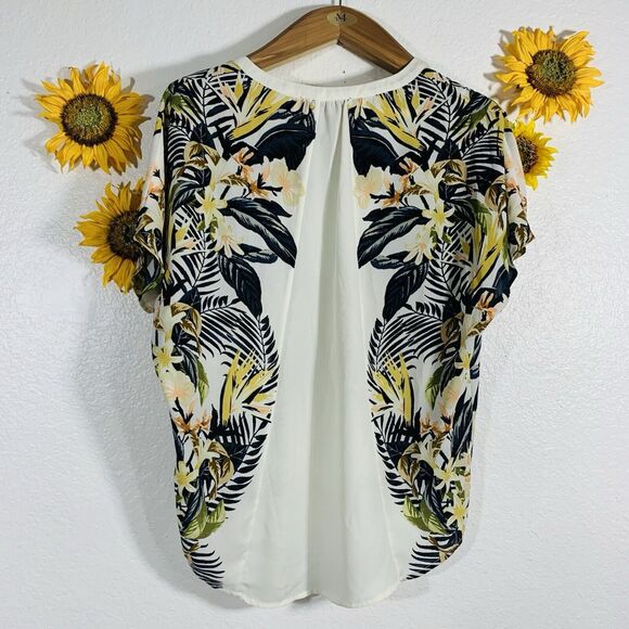 Rose & Olive Floral Oversized Short Sleeve Blouse Size Small Women’s - Picture 3 of 7